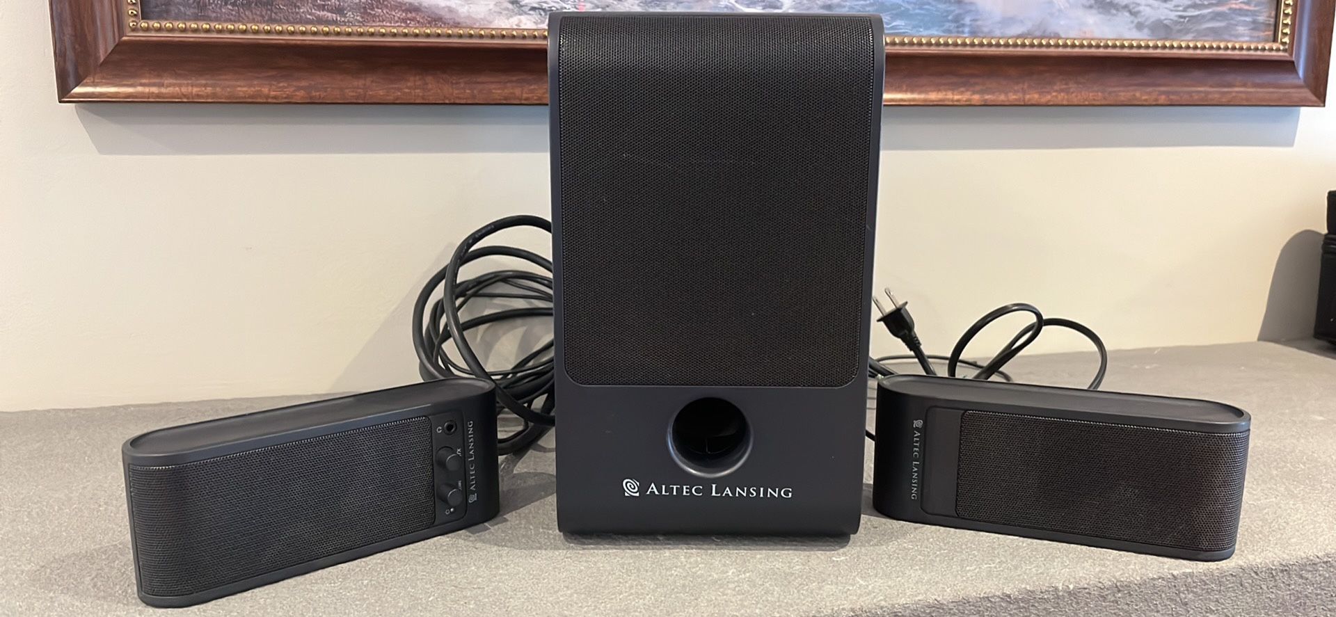 Altec Lansing VS2221 Speaker System - REDUCED FOR QUICK SALE