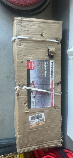 Pittsburgh 1000 lb engine stand  *unopened box*