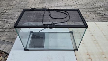 Zoo med tank