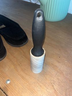 Lint Roller with Black Handle