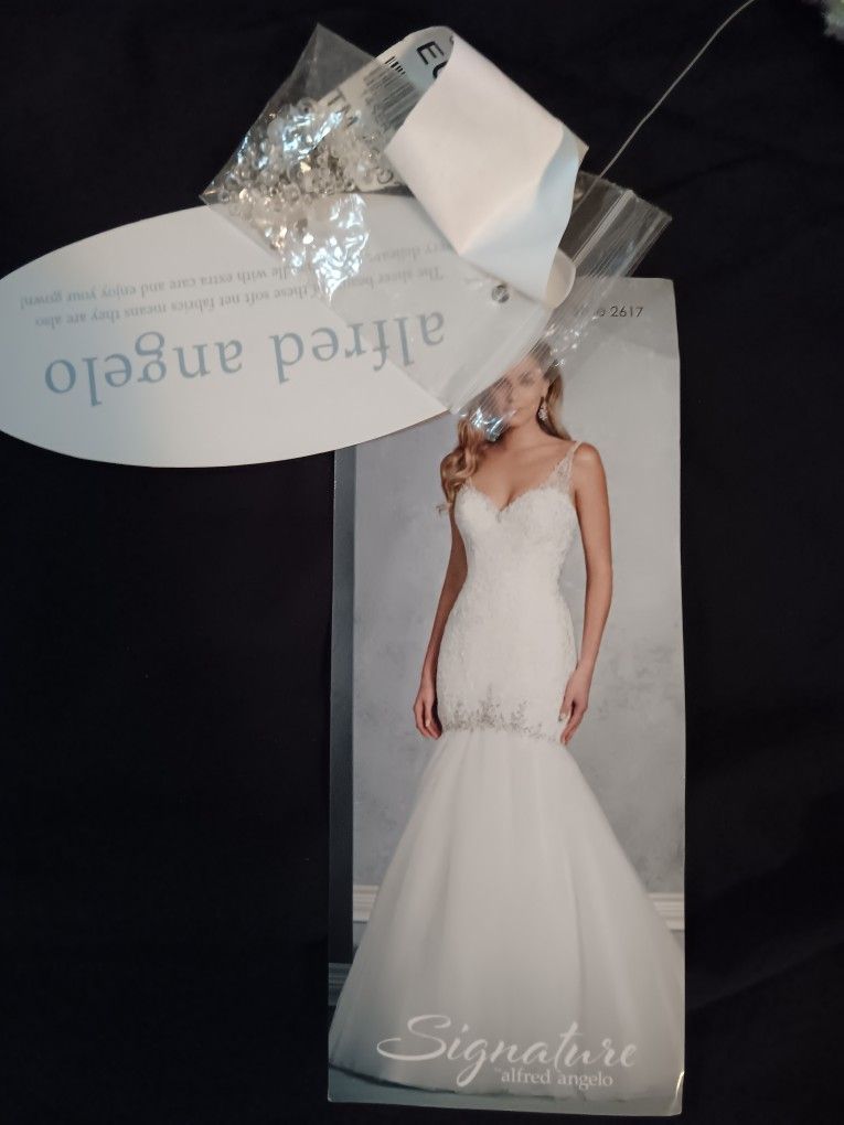 Alfred Angelo Wedding Dress