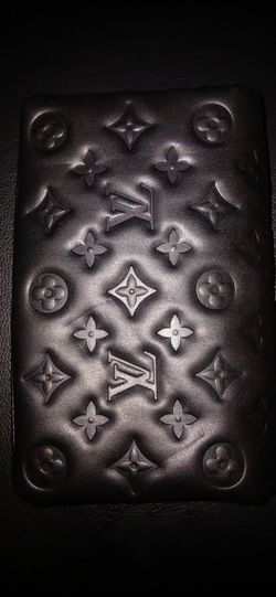 Louis Vuiiton Pochette Lambskin