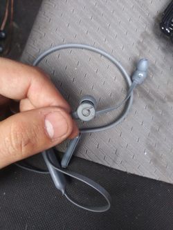 Beats audio bluetooth earphones