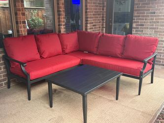New inbox high quality patio set with cushions (we finnace and deliver )