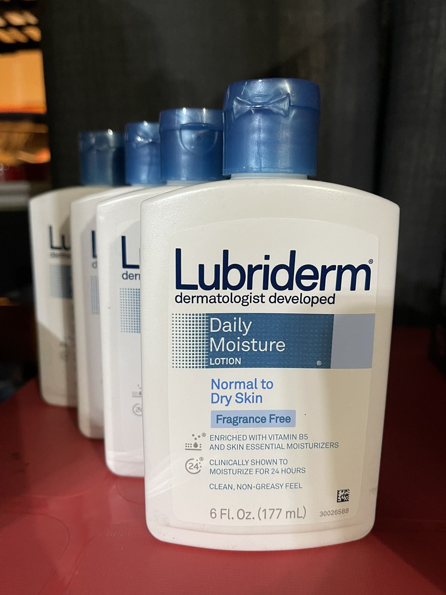 Lubriderm Daily Moisture Lotion Lot Of 4