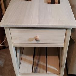 End Tables/Night Stands