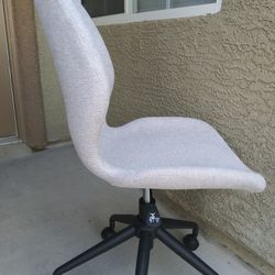 Desk Chair with curves, Adjustable height