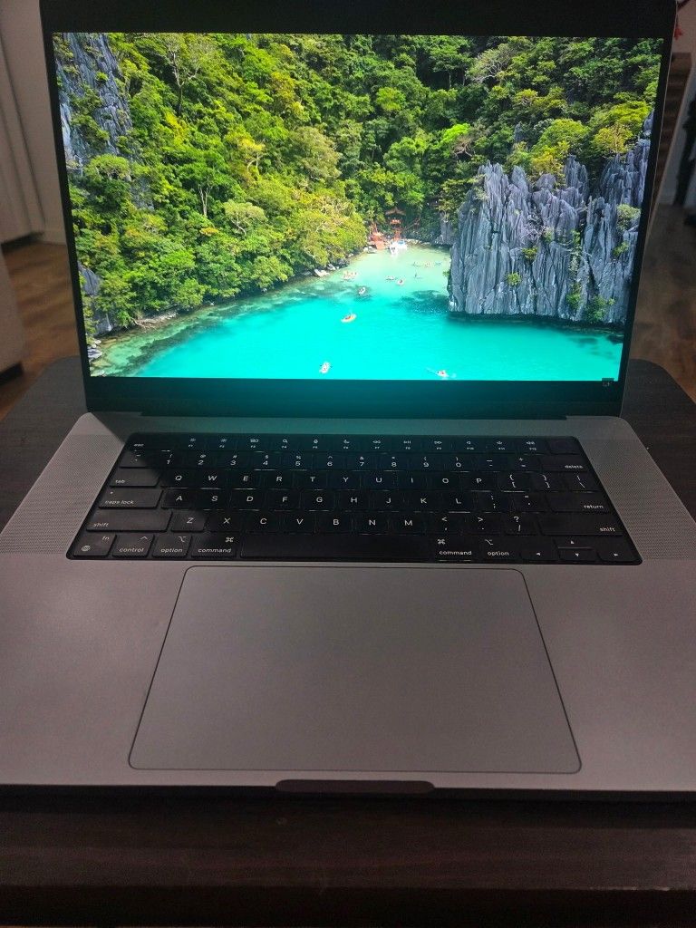MacBook Pro 2021 16inch M1 Max