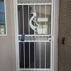 ** Security screen door and matching front gate!