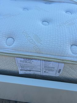 Twin Bed Frame. Storage Drawers. Quality Mattress. Good Condition