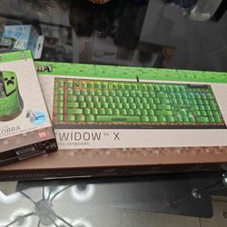 Razer Cobra + BlackWidow V4 x Green Switch Minecraft Edition Keyboard & Mouse