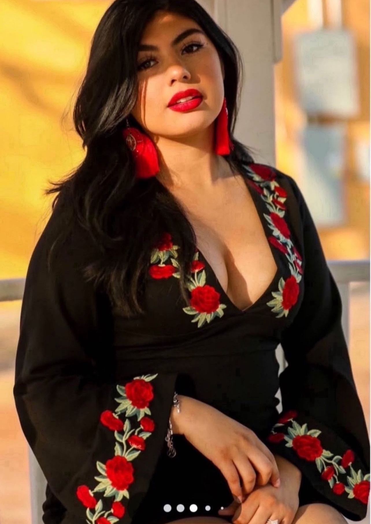 Vestidos Mexicanos Bordados ✨ Mexican Dresses & Blouses, Women & Girls ✨ ✨ Prices Vary - Precios Variados