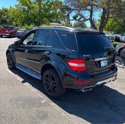 2010 Mercedes Benz AMG