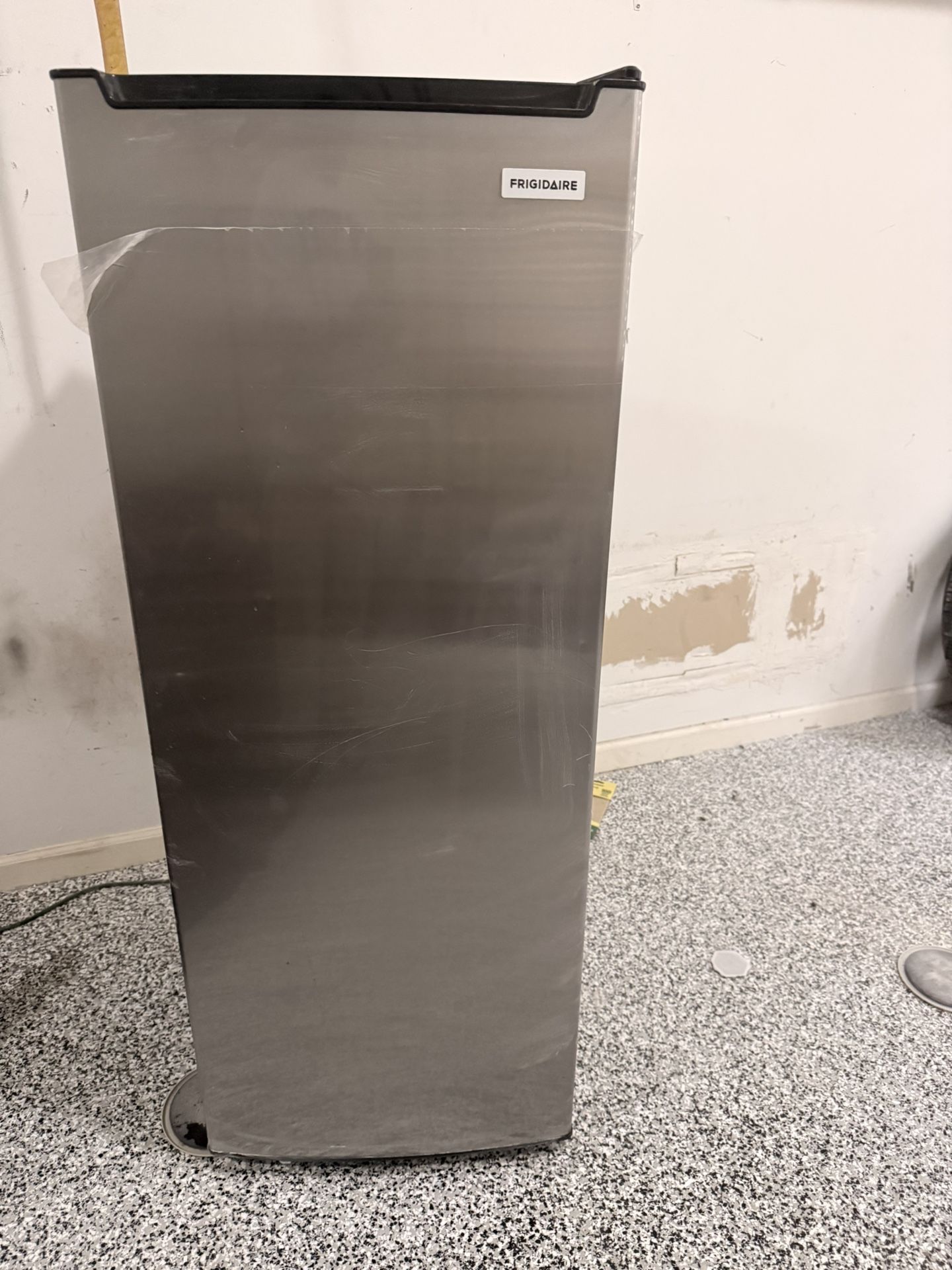 Frigidaire Upright Freezer – Works Great!