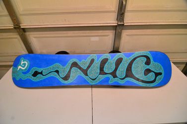 Burton NUG V-Rocker 148cm-158cm snowboard with Burton Triad EST