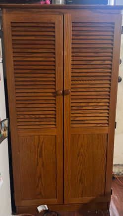 Wood cabinet