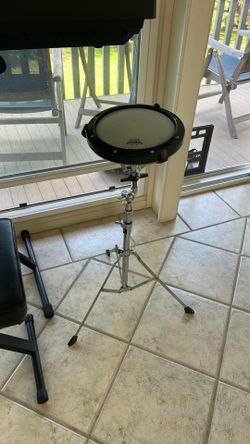 Remo Practice Drum Pad with Adjustable Stand