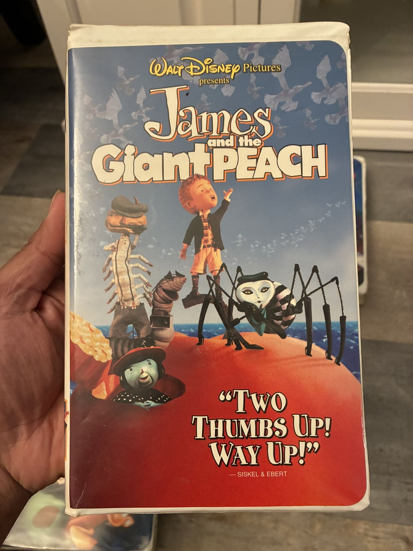 Walt Disney James And The Giant Peach VHS