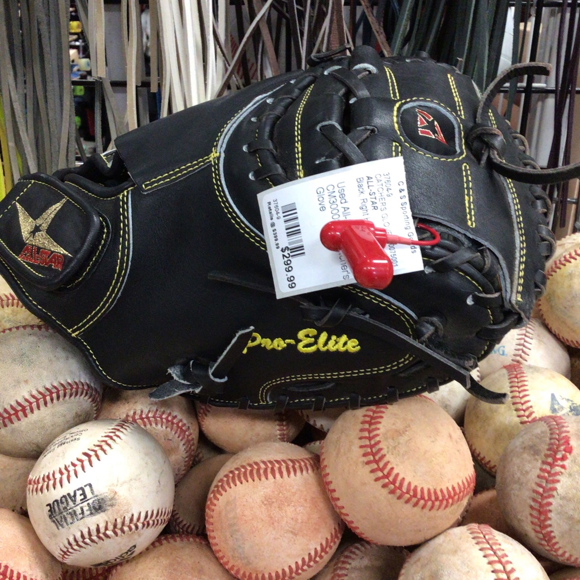 All-Star Pro-Elite CM3000SBK Catchers Glove