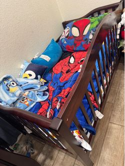 Toddler bed