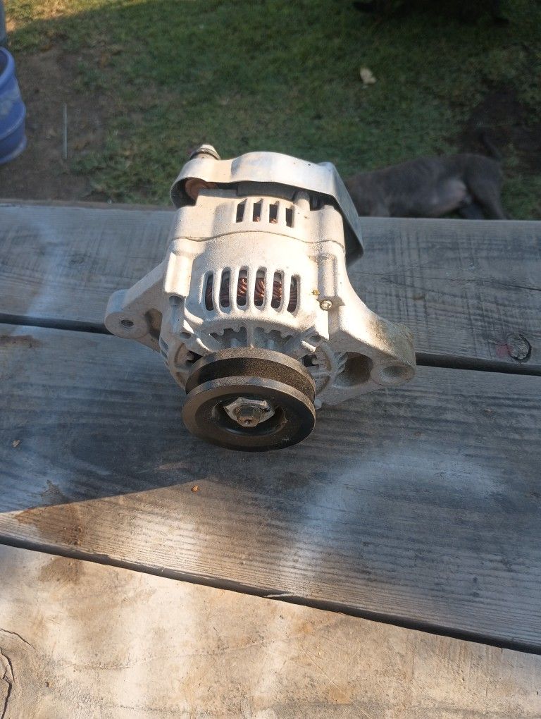 Kubota Alternator