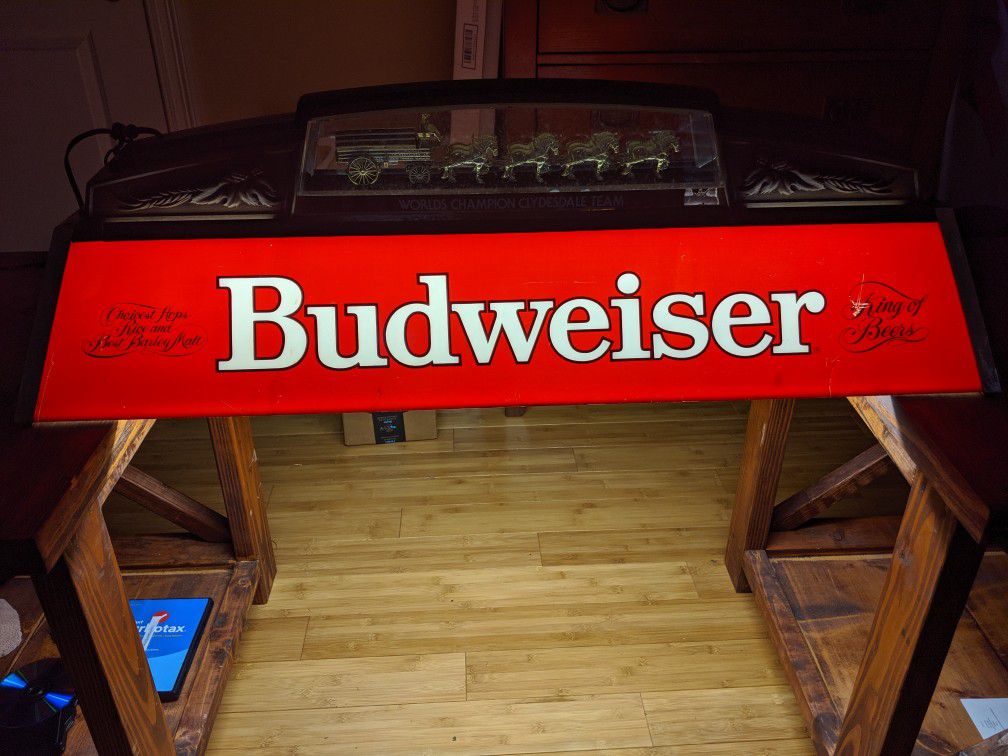 Antique Budweiser Pool Table Light