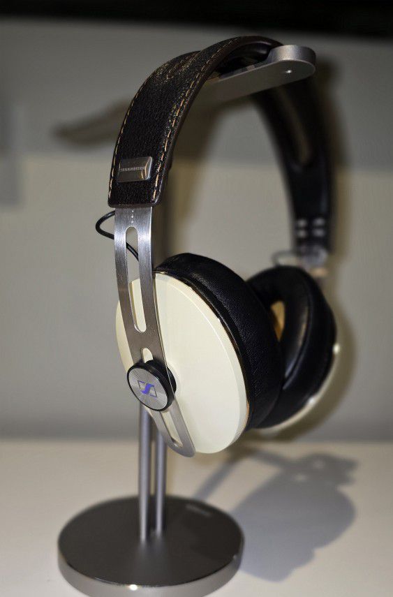 Sennheiser Momentum Over Ear Headphones (Wired)