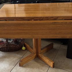 Drop Leaf Table Very Good Condition 