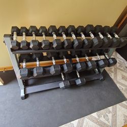 Lightly Used 5lb Thru 60lb Rubber Hex Dumbbell Set With Rack 
