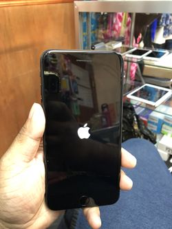 iPhone 7 Plus 32gb factory unlocked Mint