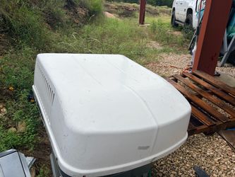 Rv ac Dometic