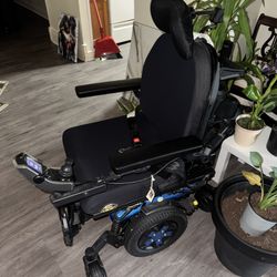 iLevel Quantum Power Wheelchair 
