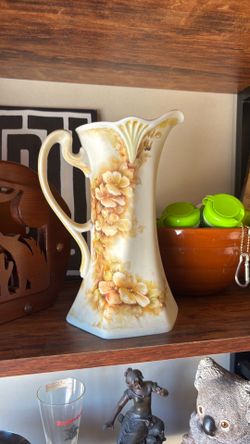 VINTAGE VASE