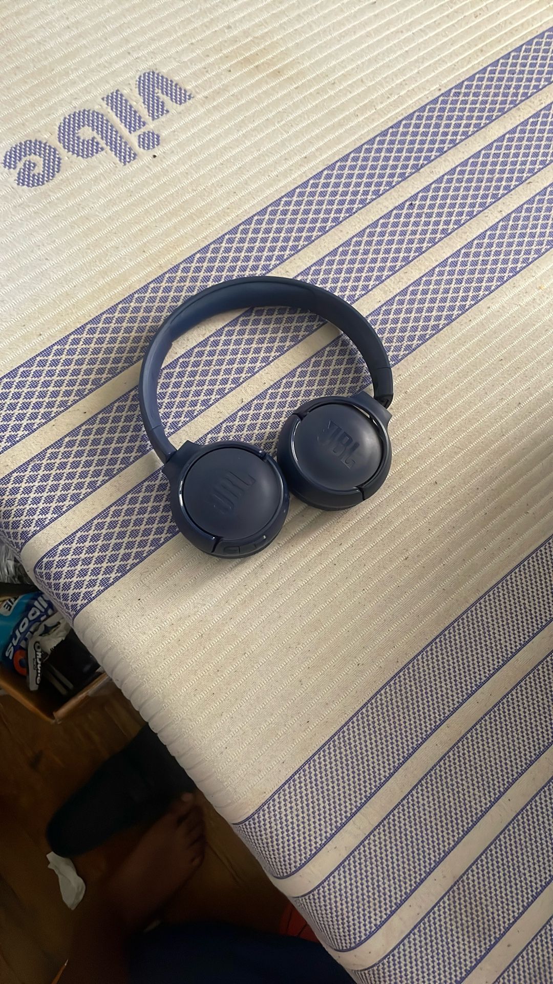 Jbl headphones