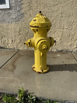 OLD SCHOOL DRY BARREL IOWA HYDRANT