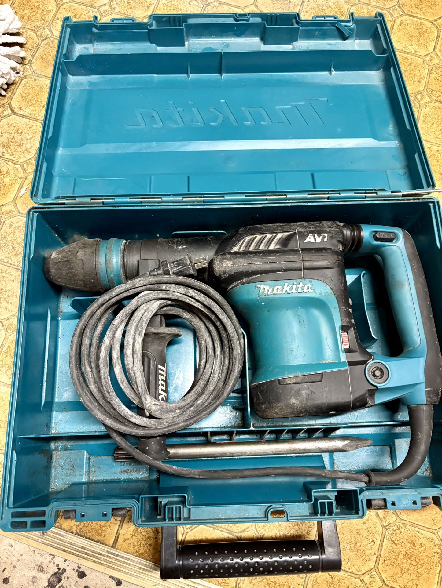 Makita Demolition Hammer