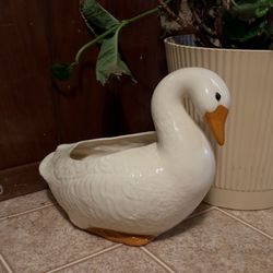 Large Vintage Swan Vase / Pot / Planter