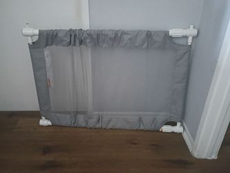 Regalo Safety 27.5"-50" Extra Wide Mesh Baby Gate.