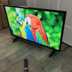 Insignia™ - 32" Class F20 Series LED HD Smart Fire TV