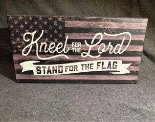 Patriotic 'Kneel for the Lord, Stand for the Flag' Wall Plaque