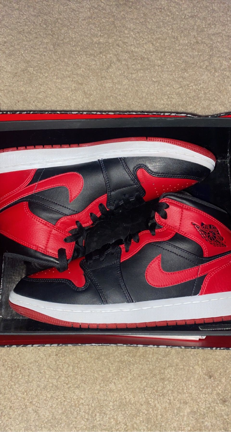 Jordan 1 “Banned From Resell” Size 7