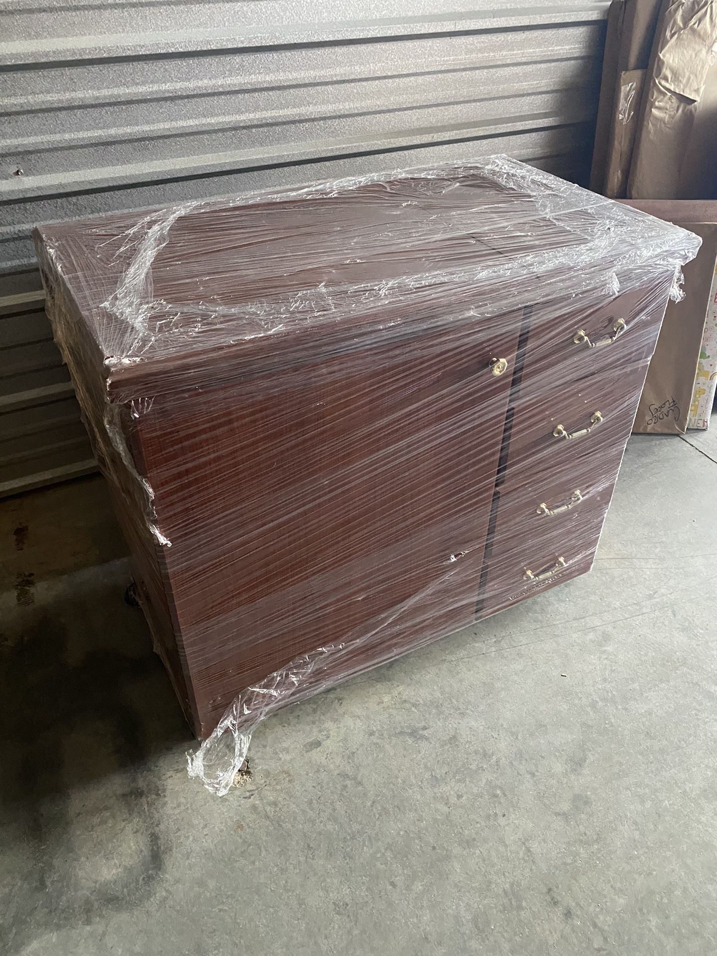 Hydraulic Sewing Machine Cabinet