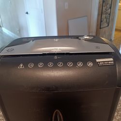 Paper Shredder 