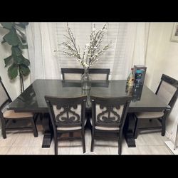 Dining Table And Chairs 