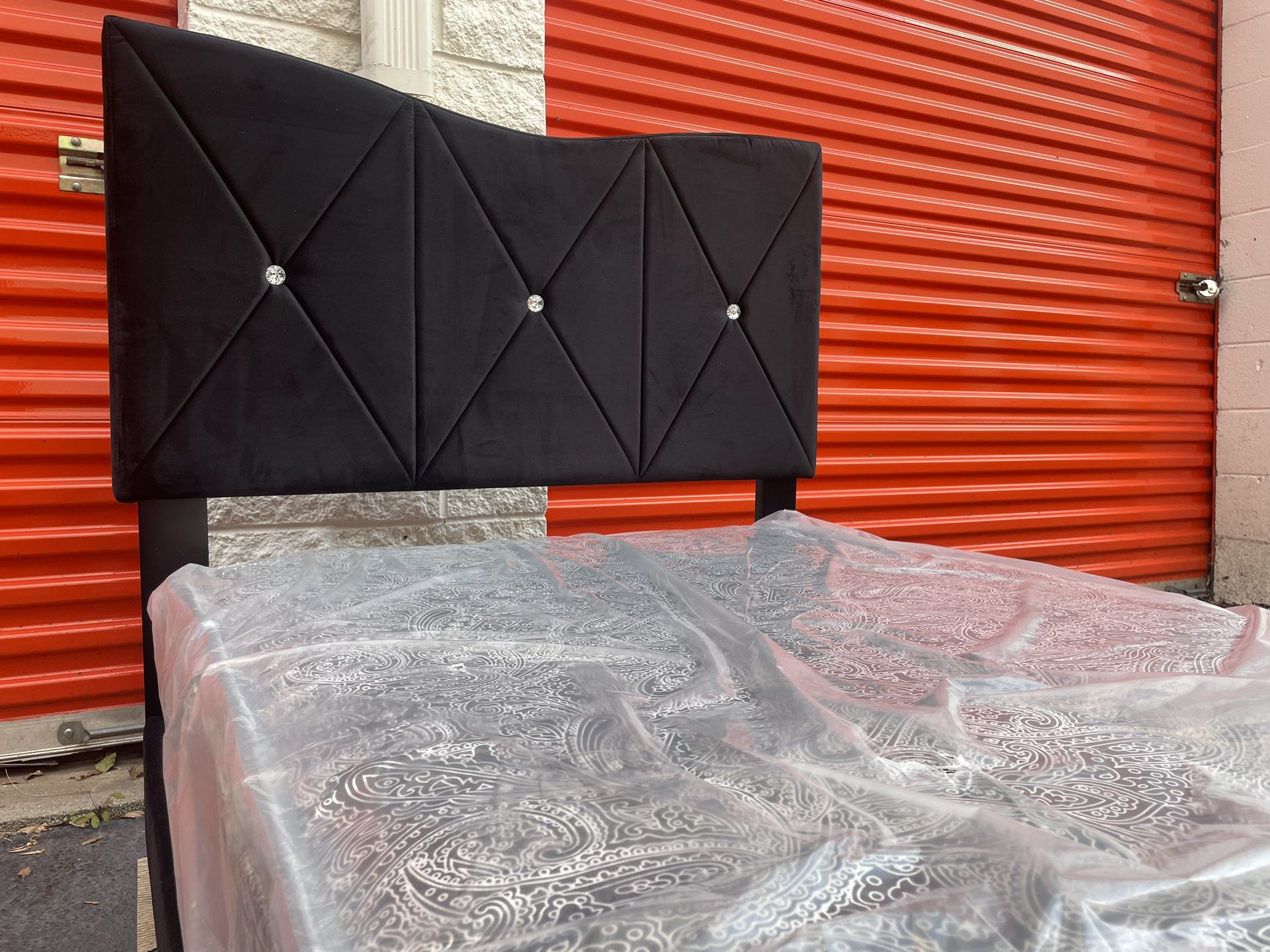 Complete Twin bed With Mattress FREE DELIVERY $300