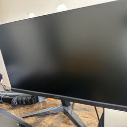 Gaming Monitor 27”