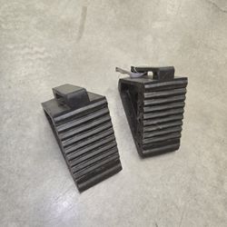 Rubber Wheel Chocks (Pair)