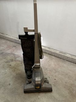 Kirby Model G3D Vacuum