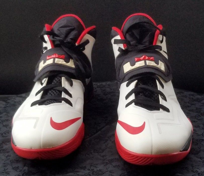 Nike Zoom LeBron Soldier VII Shoes