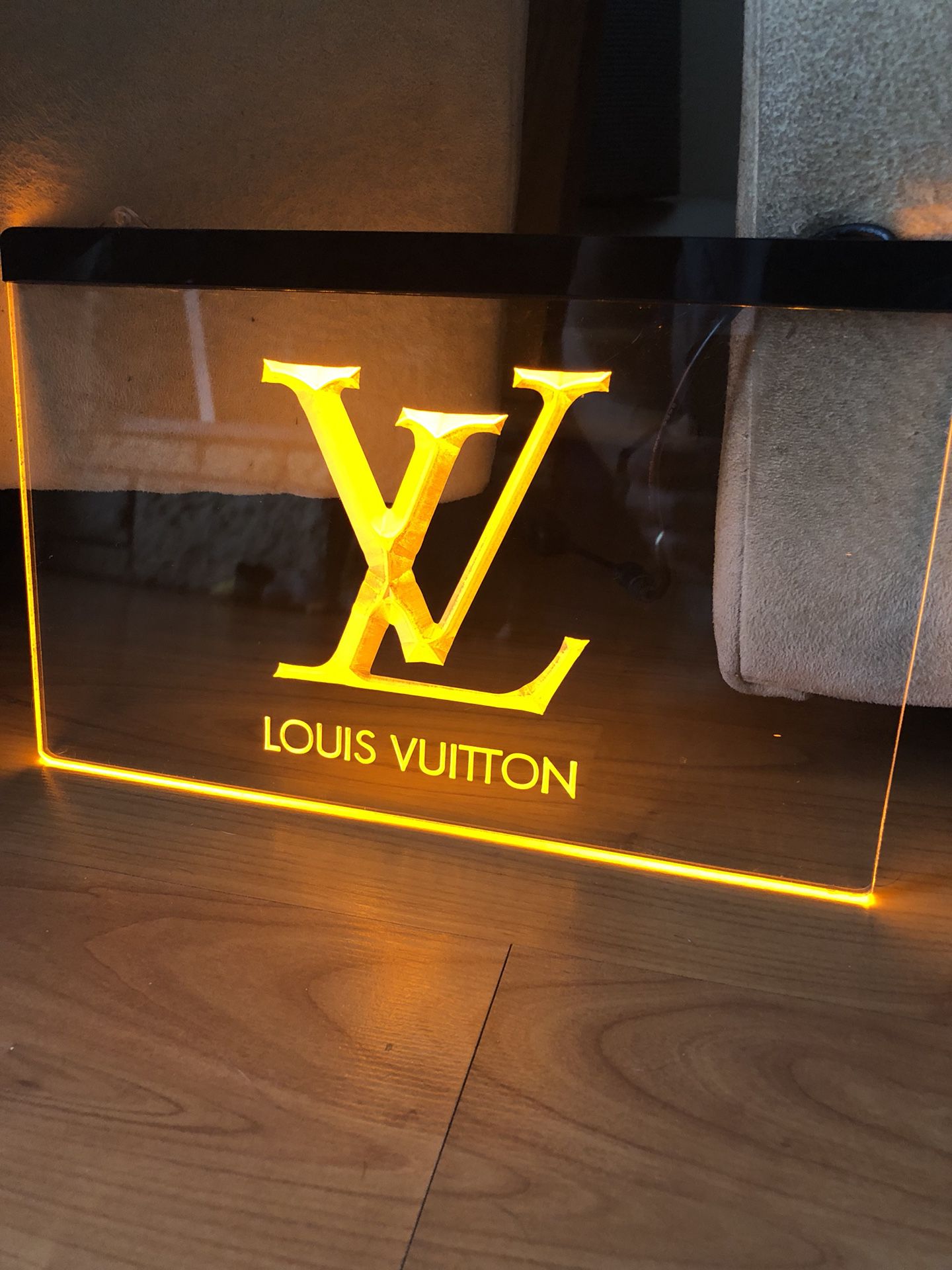 Louis Vuitton - LED neon sign  Neon signs, Louis vuitton, Lv neon